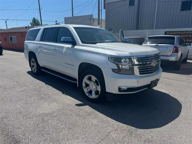 $22990 : 2016 CHEVROLET SUBURBAN2016 C image 2