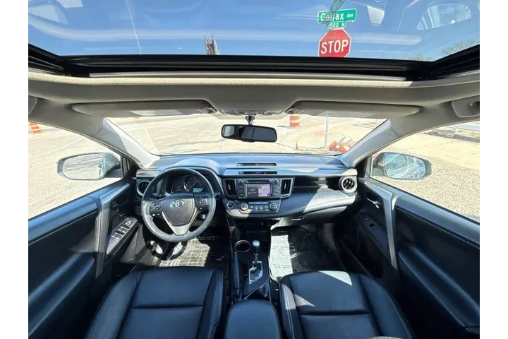 $15495 : 2015 RAV4 Limited image 10