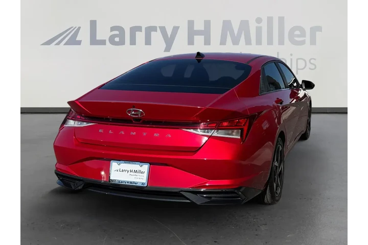 Hyundai ELANTRA 2021 SEL 4dr image 5