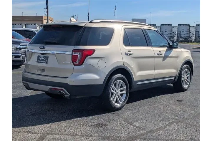 $14988 : Ford Explorer 2017 XLT 4dr S image 7