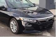 $17005 : Honda Accord 2020 LX 4dr Sed thumbnail