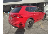 $26361 : Volkswagen Tiguan 2024 SE R- thumbnail