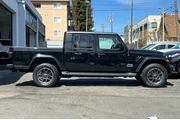 $32995 : Jeep Gladiator 2020 4x4 Over thumbnail