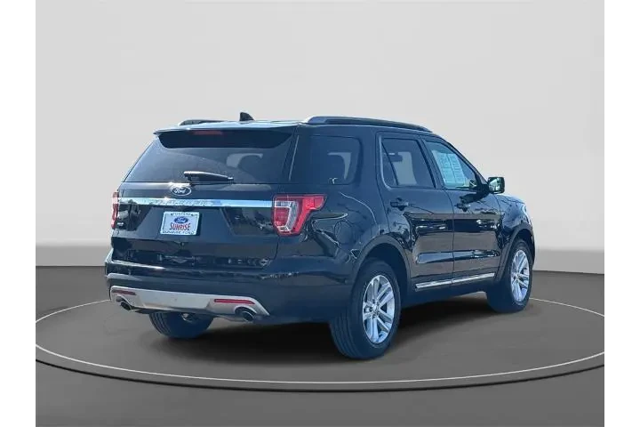 $11900 : Ford Explorer 2016 XLT 4dr S image 5