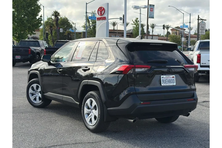 $32253 : Toyota RAV4 2025 LE 4dr SUV image 5