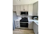 $750 : Rent 1Bed/1Bath  in Glendale thumbnail