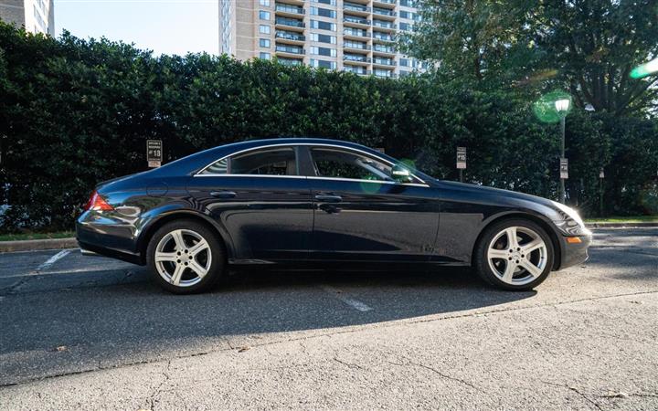 $8000 : 2006 MERCEDES-BENZ CLS-CLASS image 3