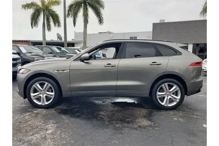 $17990 : Jaguar F-PACE 2018 AWD 20d R image 2