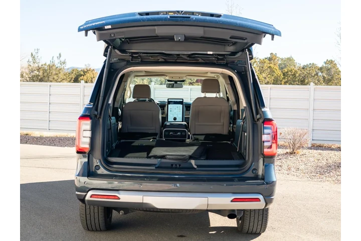 $59988 : 2024 Expedition Limited image 8