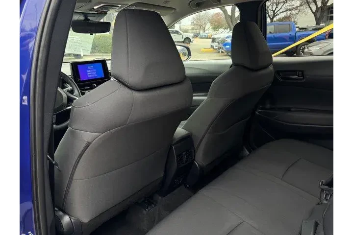 $24884 : Toyota Corolla Cross 2024 LE image 10