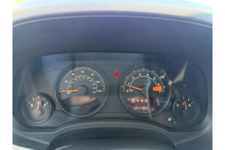 $6980 : 2017 Compass Sport SE image 9