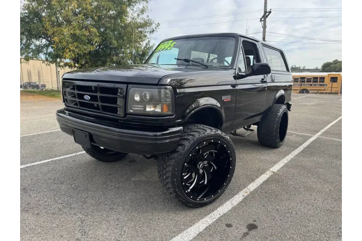 $19995 : 1994 Bronco XLT image 2