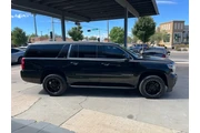 2017 Suburban LT 4WD thumbnail