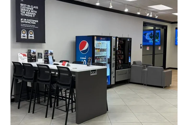 $28577 : Buick Encore GX 2026 AWD Pre image 7