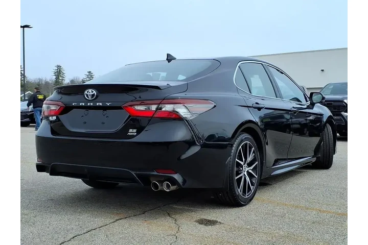 $25789 : Toyota Camry 2023 AWD SE 4dr image 3