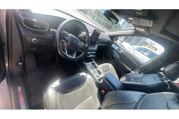 $29950 : Ford Explorer 2021 AWD ST 4d image 1