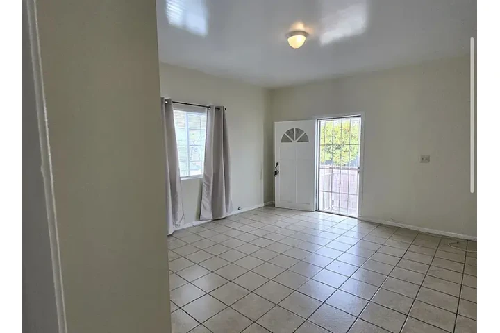 $1300 : ¡Su nueva casa le espera! image 3
