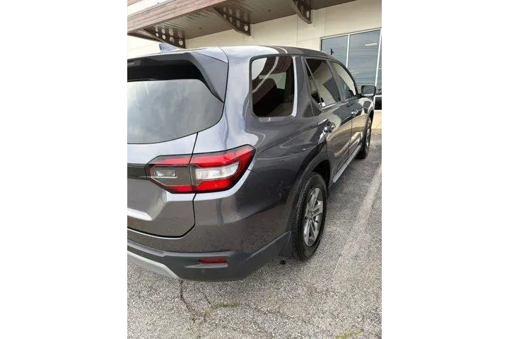 $37481 : Honda Pilot 2024 EX-L 4dr SU image 4