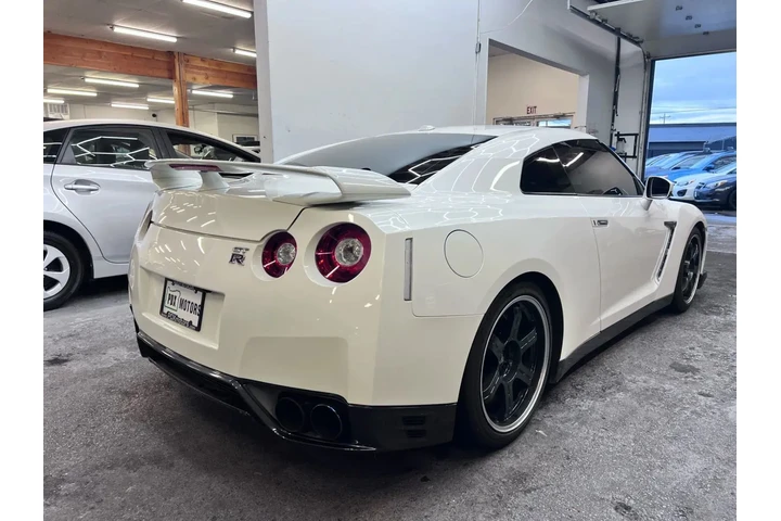 $89900 : 2015 NISSAN GT-R image 9
