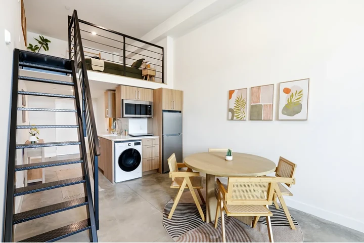 $1495 : Estudio Loft en LA image 1