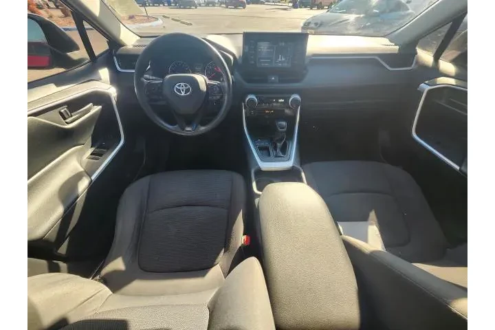 $17998 : Toyota RAV4 2019 LE 4dr SUV image 5