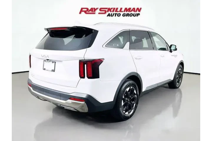 $28975 : Kia Sorento 2024 S 4dr SUV image 7
