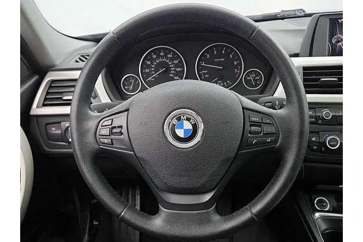 $16998 : BMW 3 Series 2015 320i 4dr S image 10