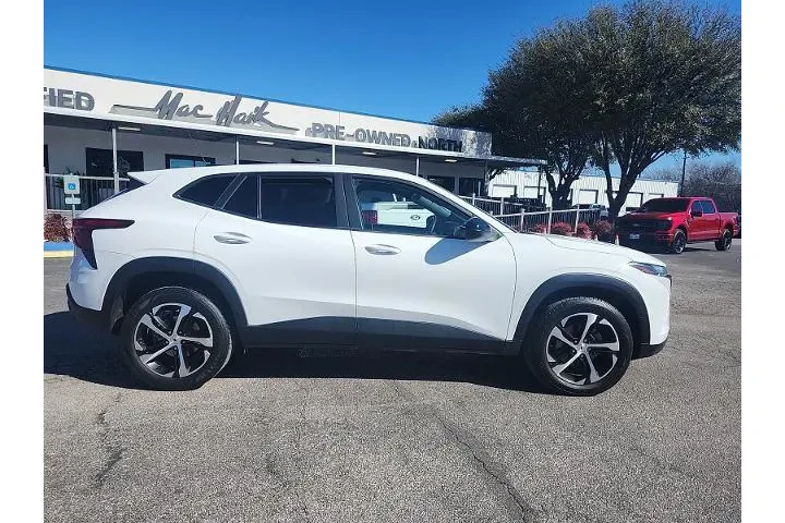 $22498 : Chevrolet Trax 2025 RS 4dr C image 2