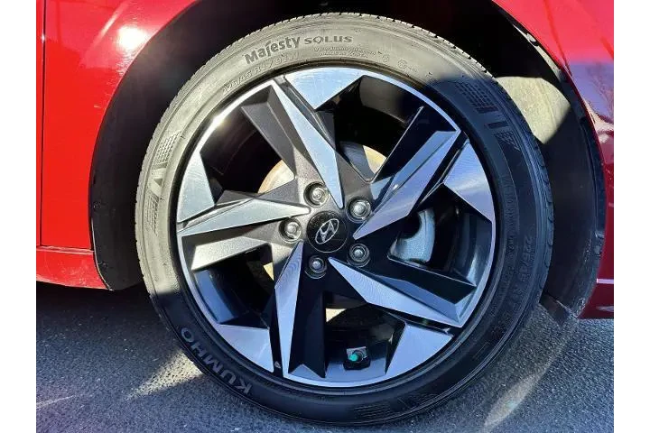 $17888 : Hyundai ELANTRA 2023 SEL 4dr image 6