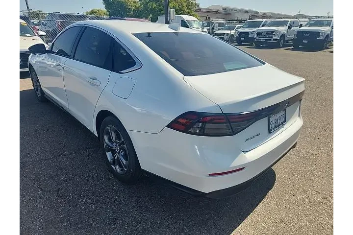 $26351 : Honda Accord 2023 EX 4dr Sed image 9