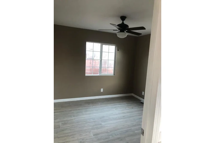 $2300 : Rento Apartamento 2 Recamaras image 4