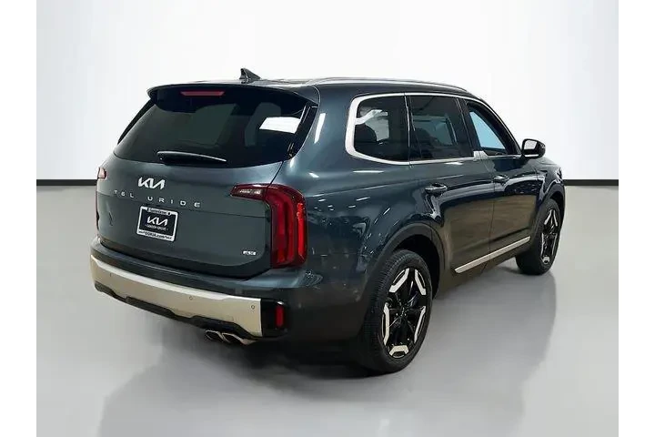 $29977 : Kia Telluride 2023 AWD S 4dr image 7
