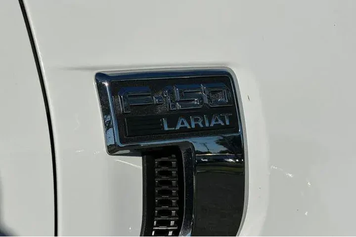 $35467 : Ford F-150 2022 4x4 Lariat 4 image 9