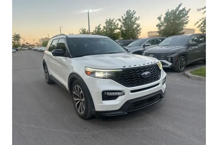 $28391 : Ford Explorer 2020 AWD ST 4d image 3