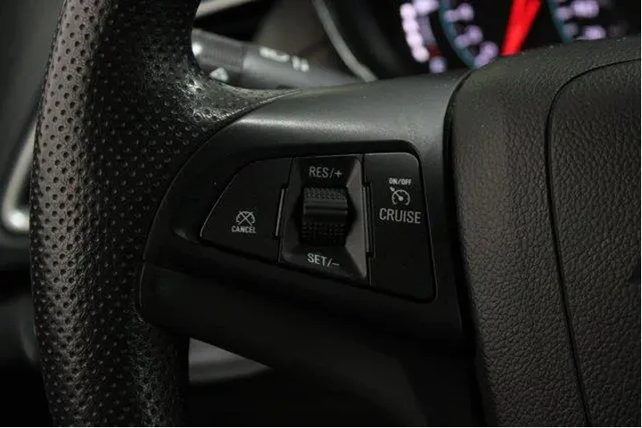 $12988 : Chevrolet Trax 2021 LT 4dr C image 8