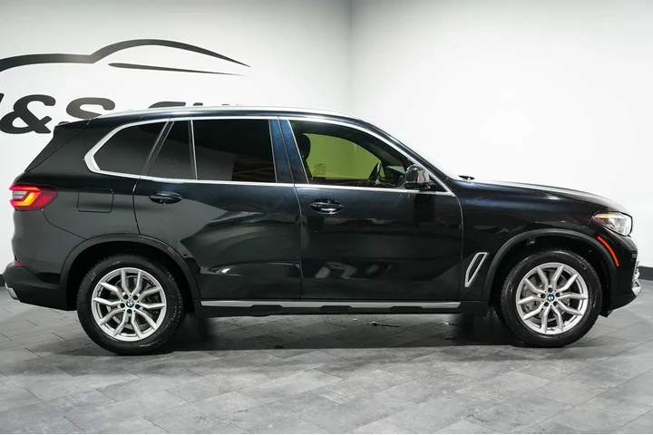 $31499 : 2021 X5 xDrive40i image 6