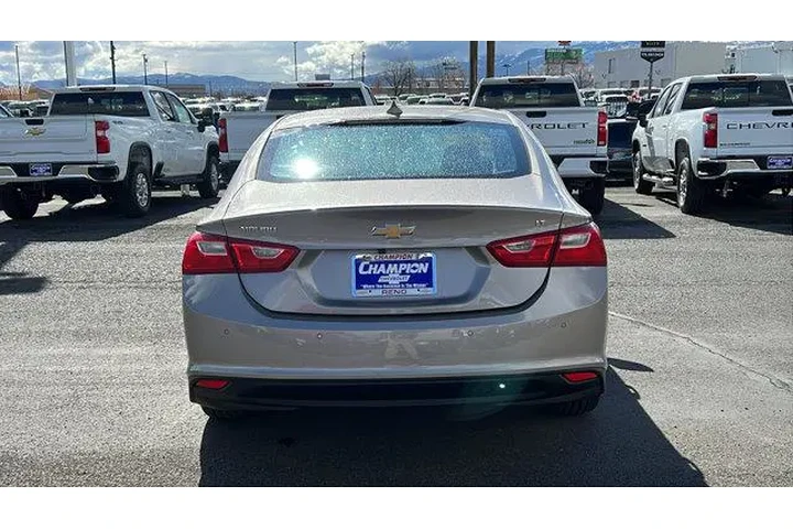 $21984 : Chevrolet Malibu 2024 LT 4dr image 6