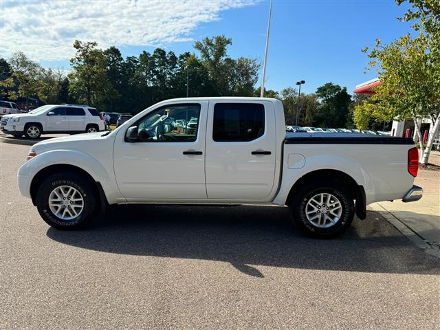 $17498 : 2017 Frontier SV image 4