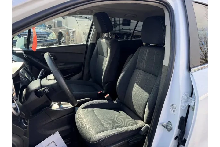 $6995 : 2016 Trax LT image 10