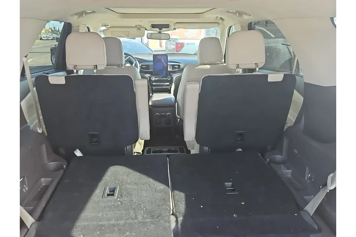 $35000 : Ford Explorer 2021 AWD Plati image 10