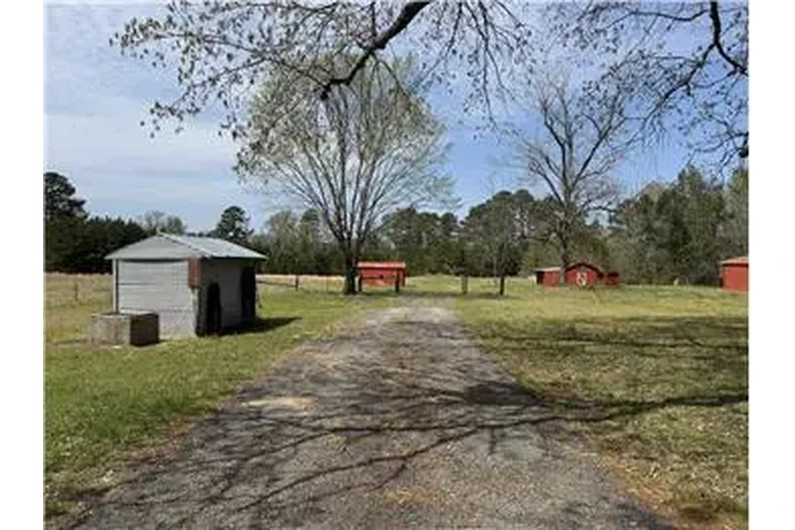 $1650 : Rental property with 3 bedro image 3