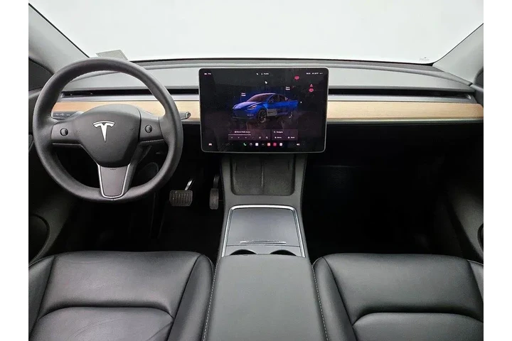 $29998 : Tesla Model Y 2022 AWD Long image 9