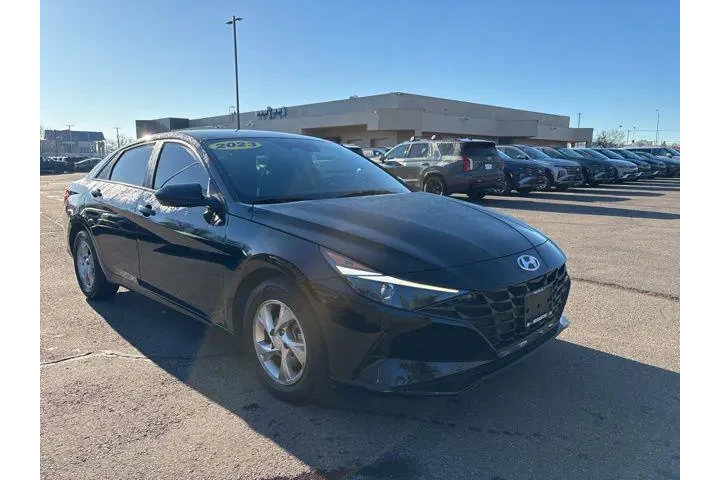 $18000 : Hyundai ELANTRA 2023 SE 4dr image 1