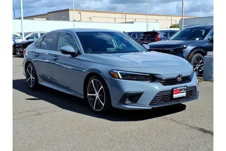 $25900 : Honda Civic 2024 Touring 4dr image 3