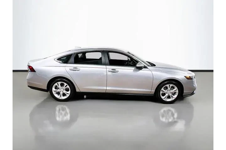 $25359 : Honda Accord 2025 LX 4dr Sed image 8
