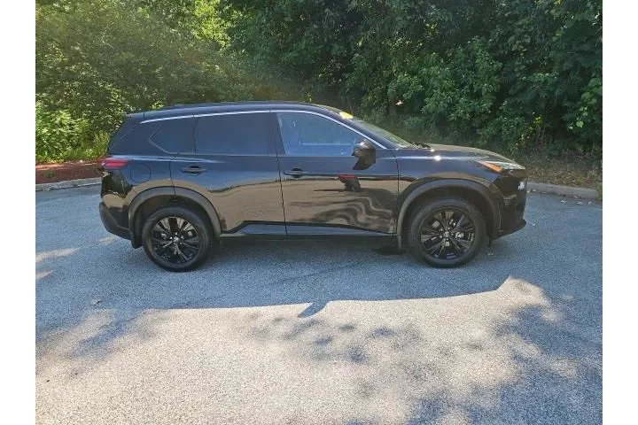 $23995 : Nissan Rogue 2023 AWD SV 4dr image 2