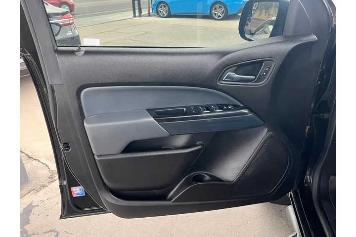 2017 Colorado Z71 Crew Cab 2W image 10