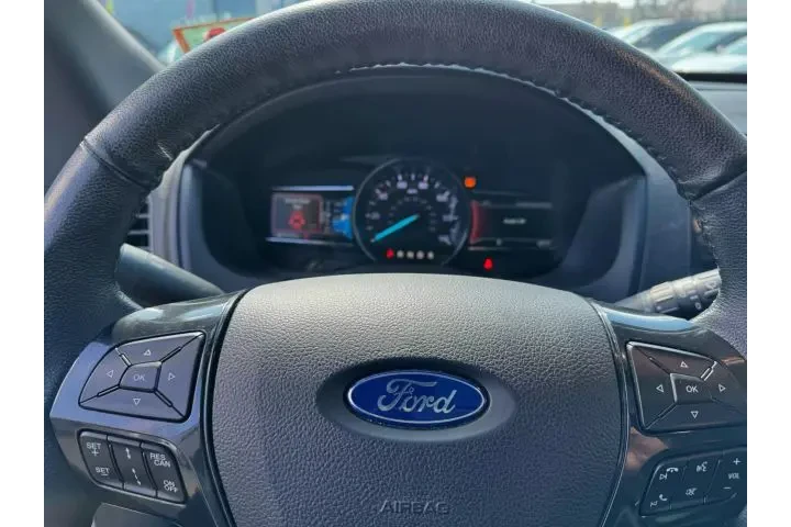 2018 FORD EXPLORER2018 FORD E image 9