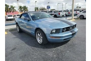 Ford Mustang 2007 V6 Deluxe en Hialeah