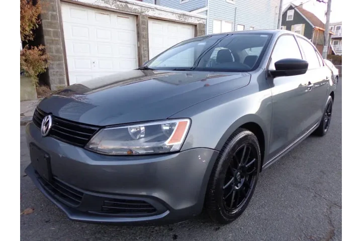 $7950 : 2013 Jetta S image 2